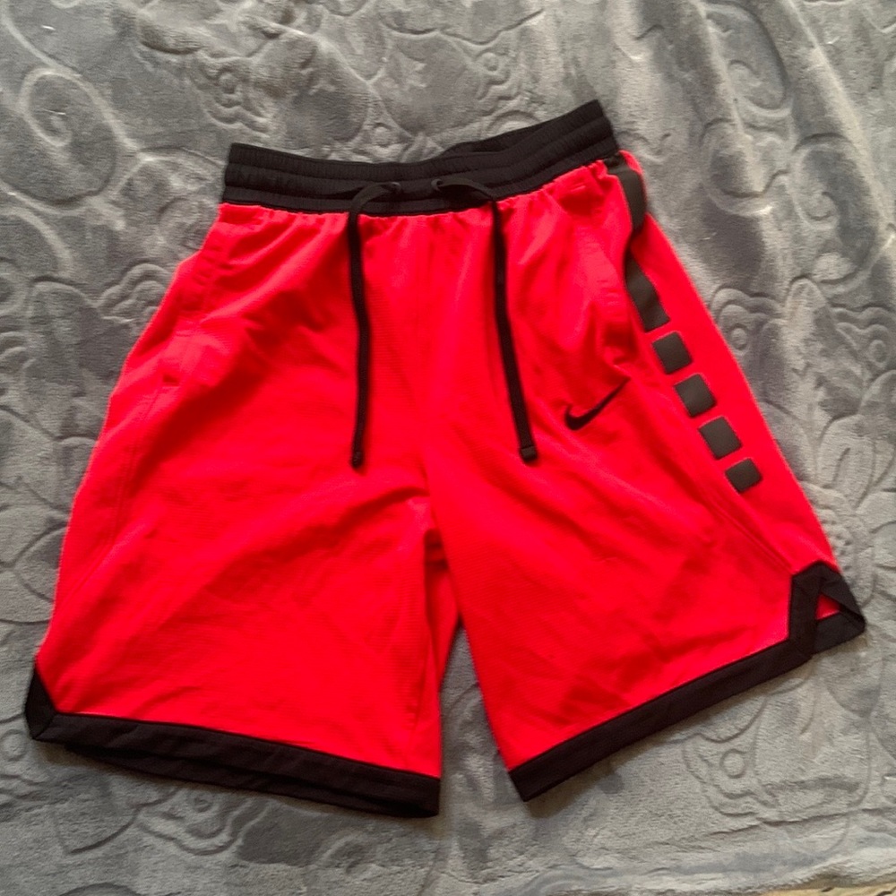 M nike shorts